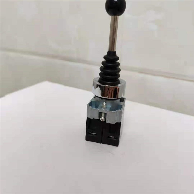 XB2-PA22CR 主令开关  舵机控制左右开关LA38-B2PC22
