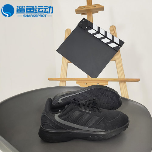 adidas阿迪达斯儿童运动鞋