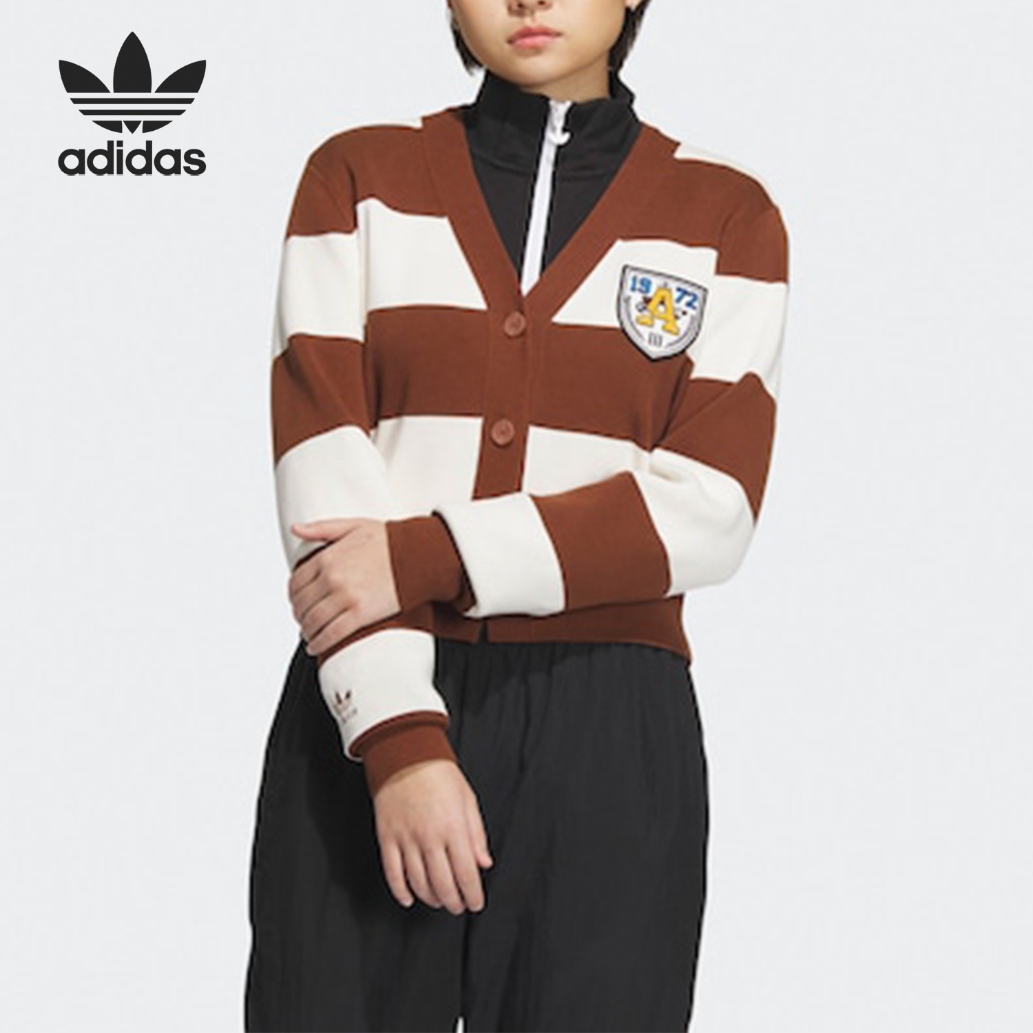 Adidas/阿迪达斯三叶草女子时尚休闲短款针织外套IN1070