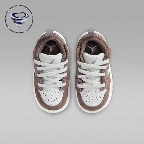 Nike/耐克正品Jordan 1婴童运动轻便透气复古休闲鞋DR9747-026