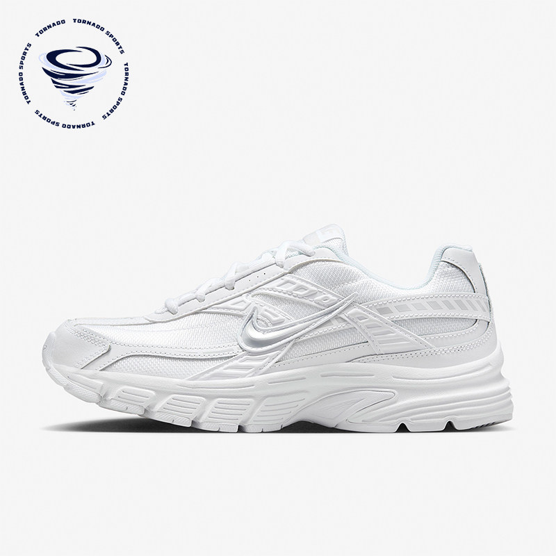 耐克女士耐磨简约休闲运动鞋