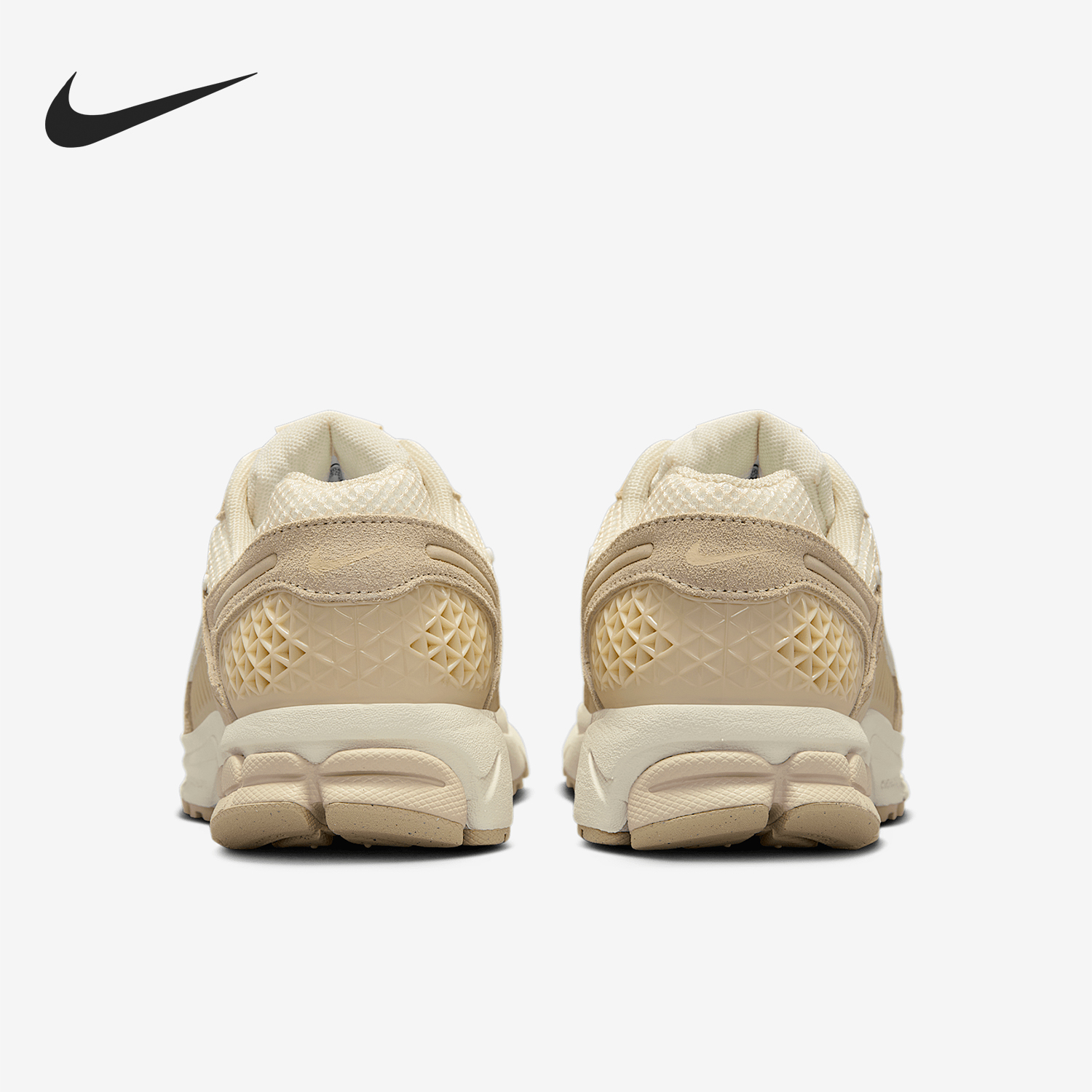 Nike/耐克官方正品ZOOM VOMERO 5女士轻便透气跑步鞋HQ0458-200