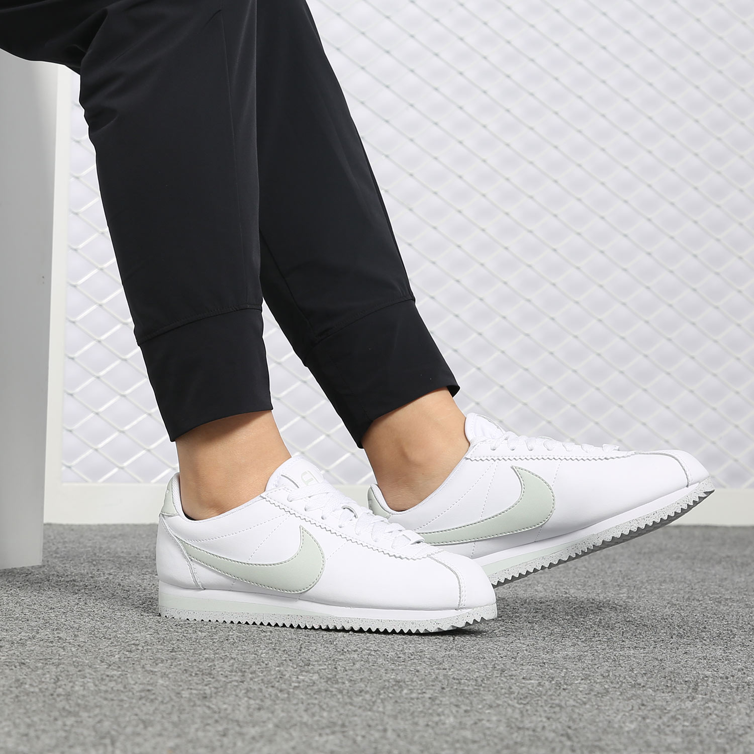 Nike/耐克女子运动板鞋