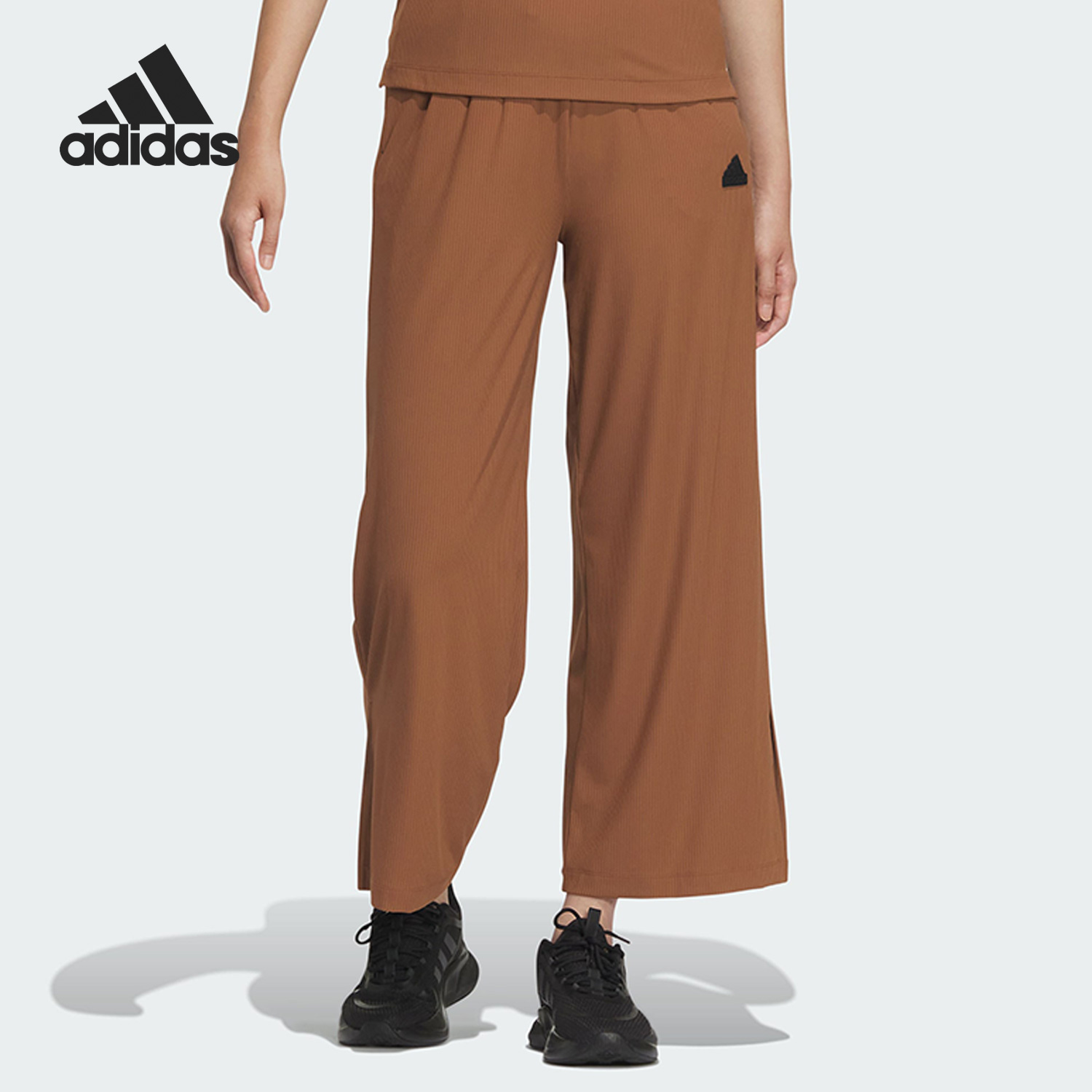 Adidas/阿迪达斯正品当季新款女子时尚休闲长裤IW9810