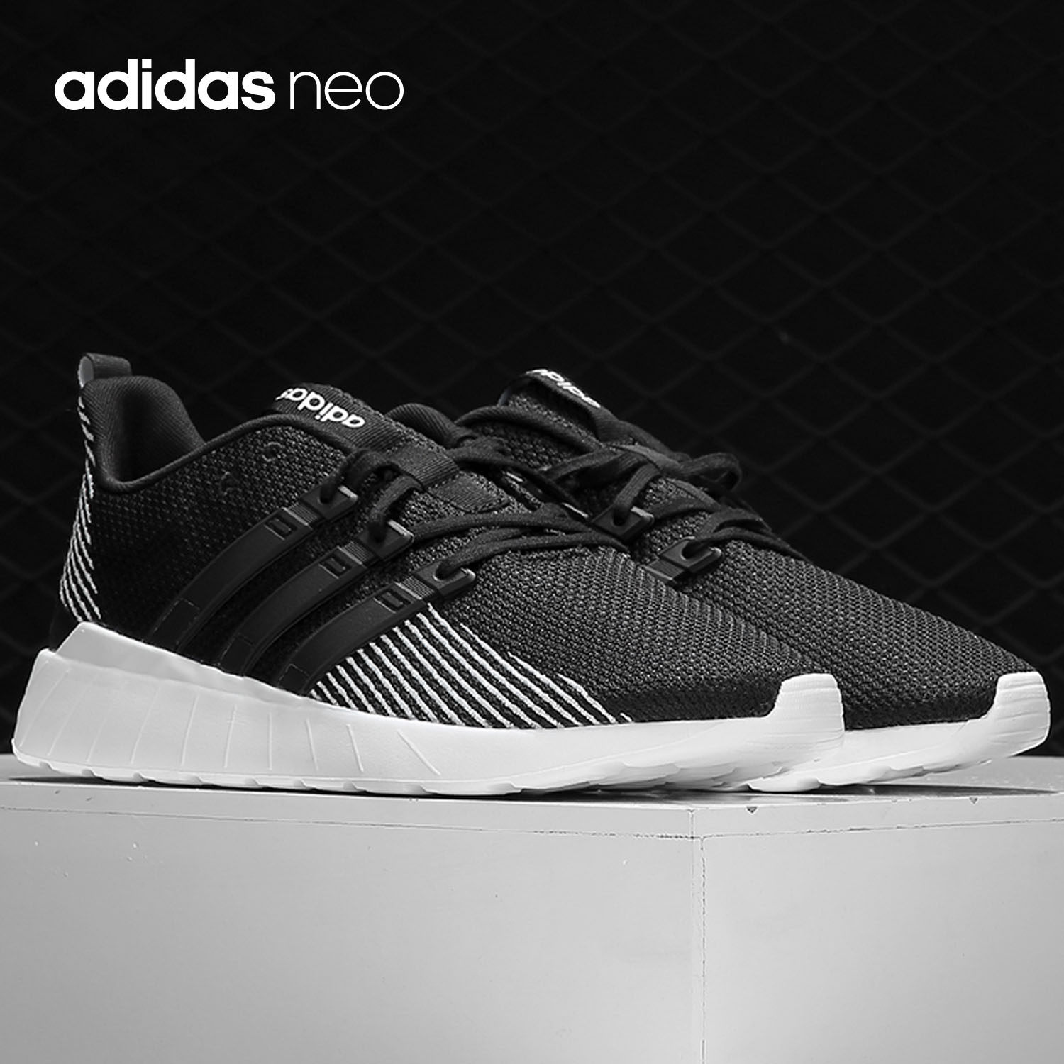 阿迪达斯运动鞋Adidas
