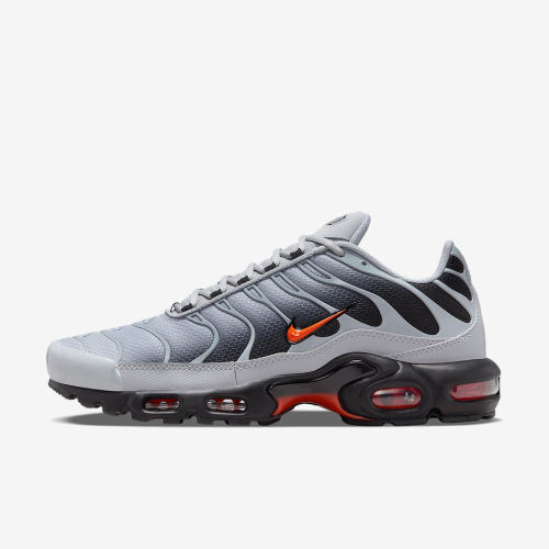 Nike耐克正品男轻便舒适日常出行户外运动休闲跑步鞋DM0032-011