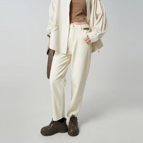 U/TI奶白色锥形牛仔裤女时尚百搭宽松直筒休闲裤尤缇2023秋季新款