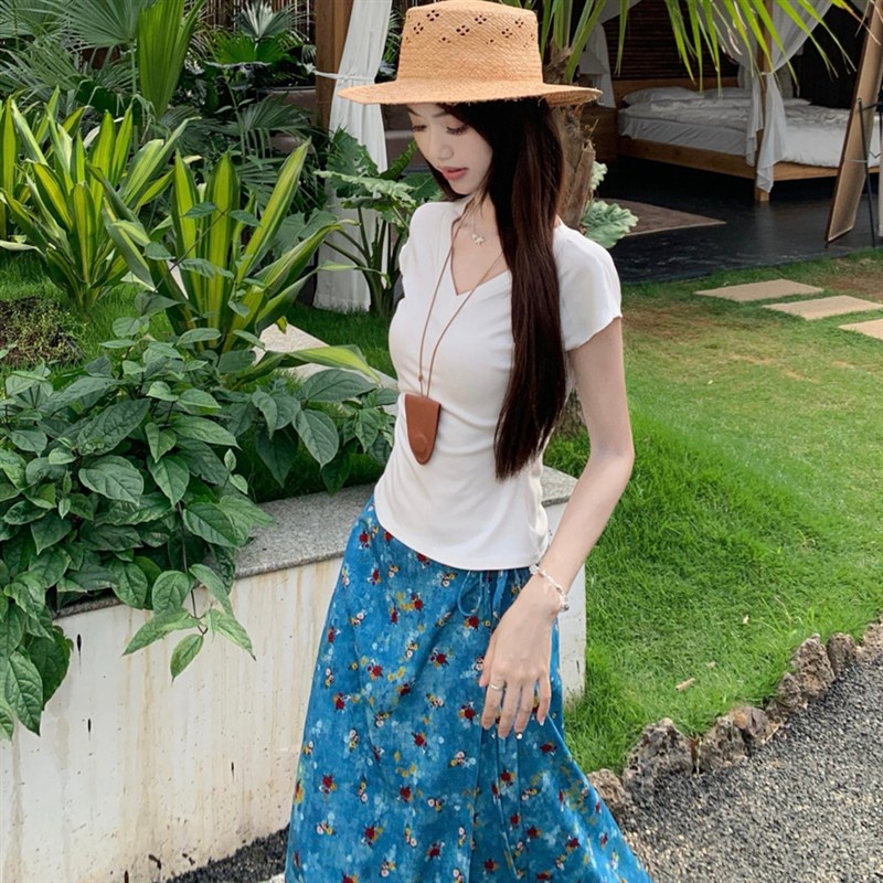 热销白色T恤+蓝色碎花油画系带半身E裙套装女夏季高腰复古A字长裙