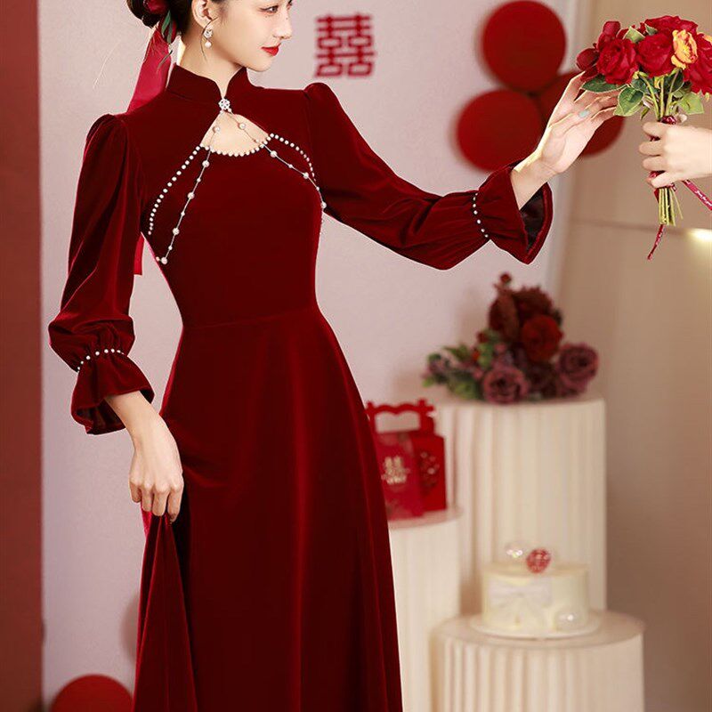 新品粉色旗袍敬酒j服新娘2025新款订婚礼服新中式长袖回门连衣裙