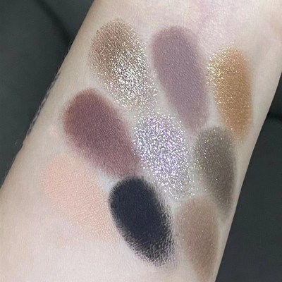 极速蛇系恶女!九色猎豹平替眼影盘F哑光珠光金色烟熏妆轻欧美哥特