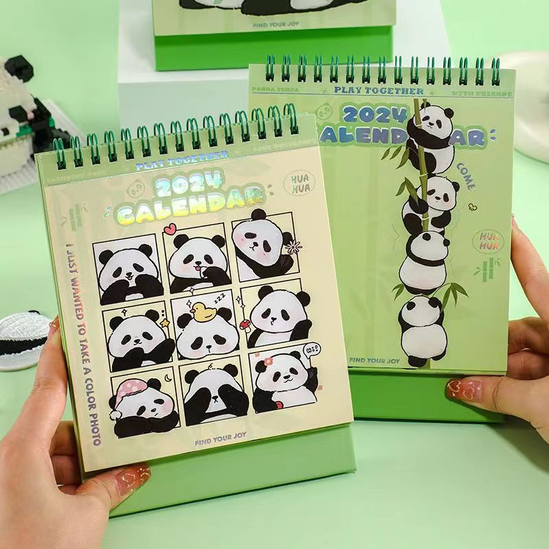 速发2024桌历202年日款熊猫迷你可爱新历创意简约办公桌面摆件高