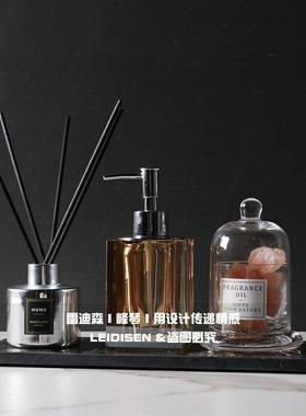 轻奢现代样板房洗手间浴缸旁水晶洗手液瓶香薰收纳托 托盘组合摆