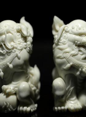 鹿角瑞狮戏球摆件手把件把玩件整料细腻清润雕刻制置于案头收藏品