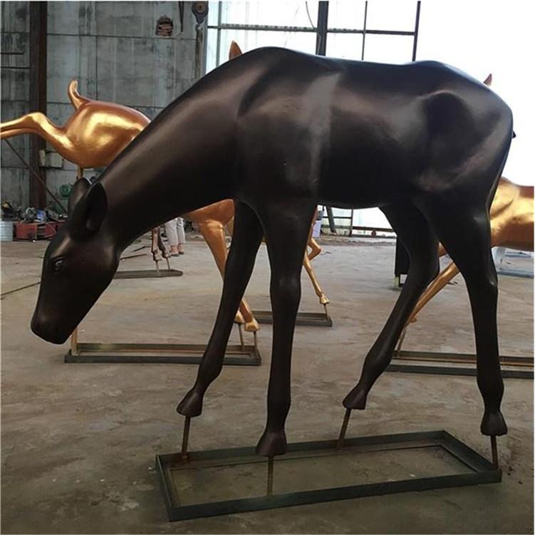 铜像厂家制作园林铜鹿雕像摆件 唐县铜像厂家制作铜鹿工艺品雕像