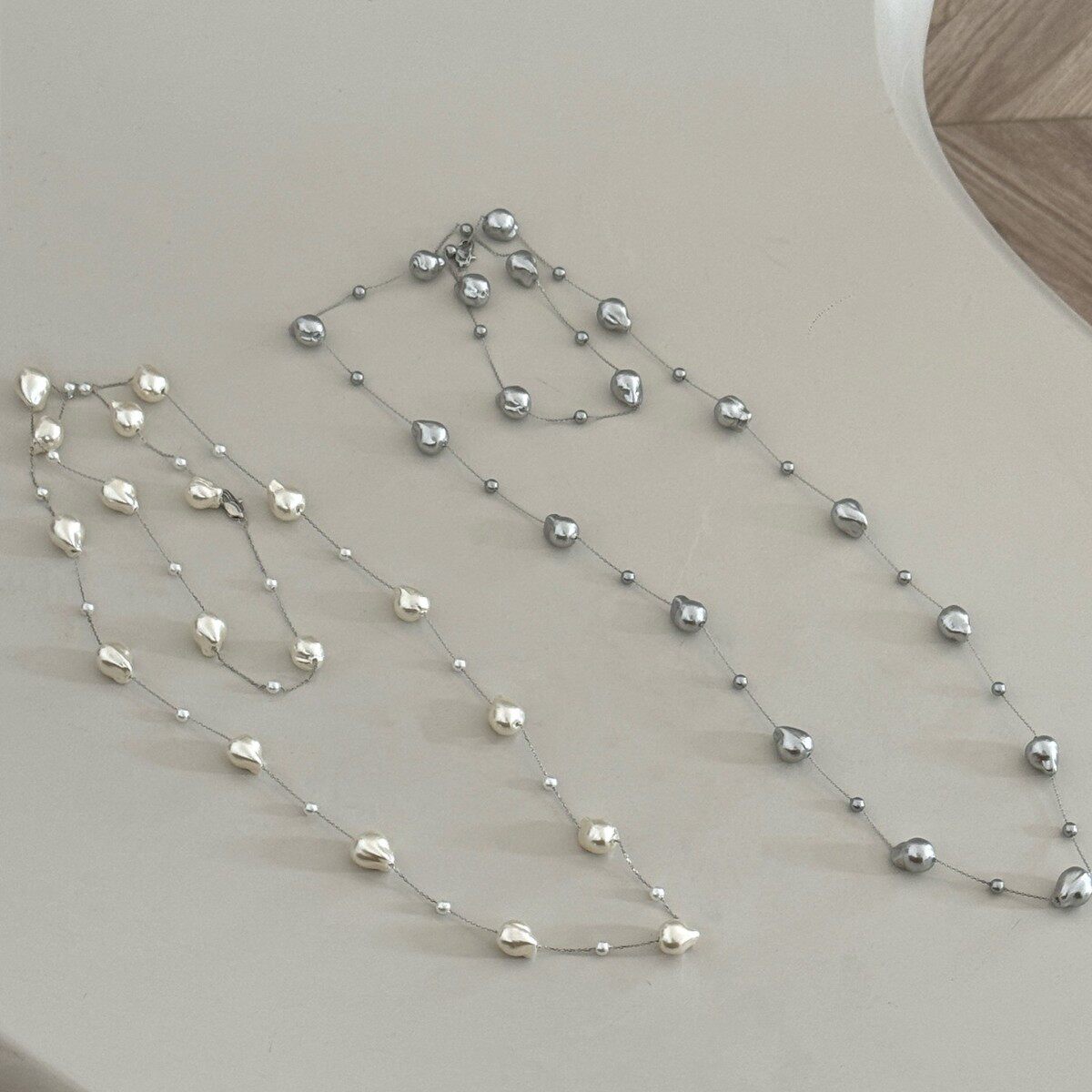 秋冬季长款人造巴洛克灰白色满天星珍珠项链百搭一款多戴式毛衣链