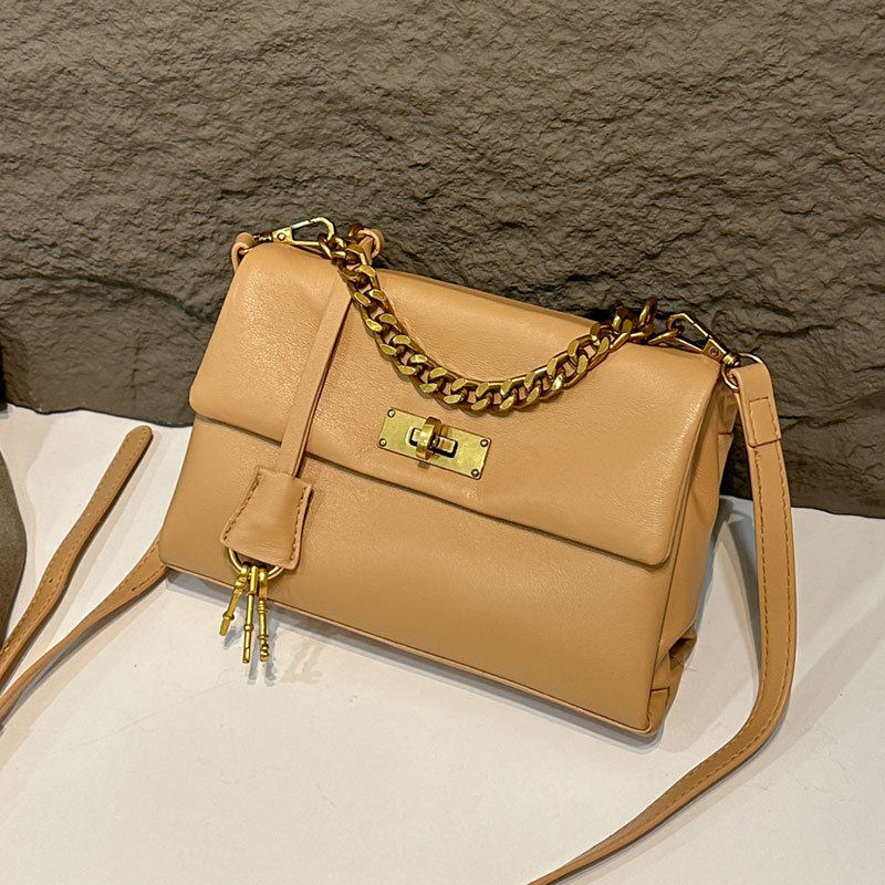 斜挎包简约时尚包包韩国小众高级感邮差包百搭链条女包通勤单肩包,箱包皮具/热销女包/男包,通用款女包,淘宝优惠券,粉丝福利购,淘宝优惠卷