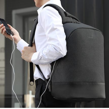 新款大容量旅行商务充电双肩包通勤运动学生背包笔记本电脑包包包