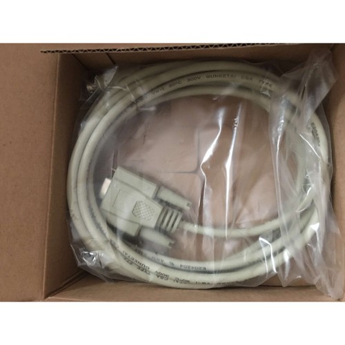 GT01-C30R2-6P 触摸屏与Q系列plc连接线 通讯线