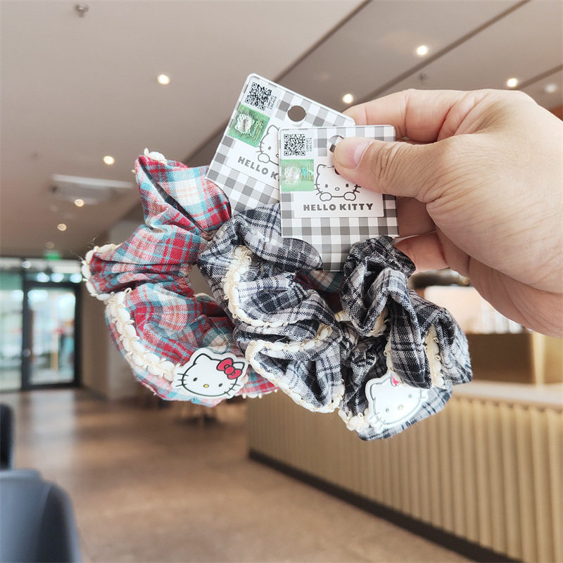 正版授权可爱卡通三丽鸥hellokitty凯蒂猫秋冬复古布艺格子发圈,模玩/动漫/周边/娃圈三坑/桌游,lolita洛丽塔配饰小物/道具,淘宝优惠券,粉丝福利购,淘宝优惠卷