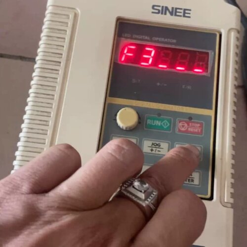 非标价SINEE正弦变频器TC3A03-4R0-3BB，4.0KW议价