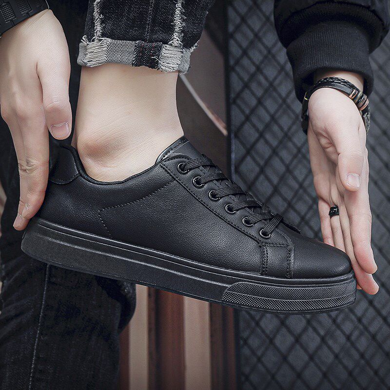 新品纯黑色板鞋男款商务休闲皮鞋男士小黑鞋子工作厨房Z软平底防