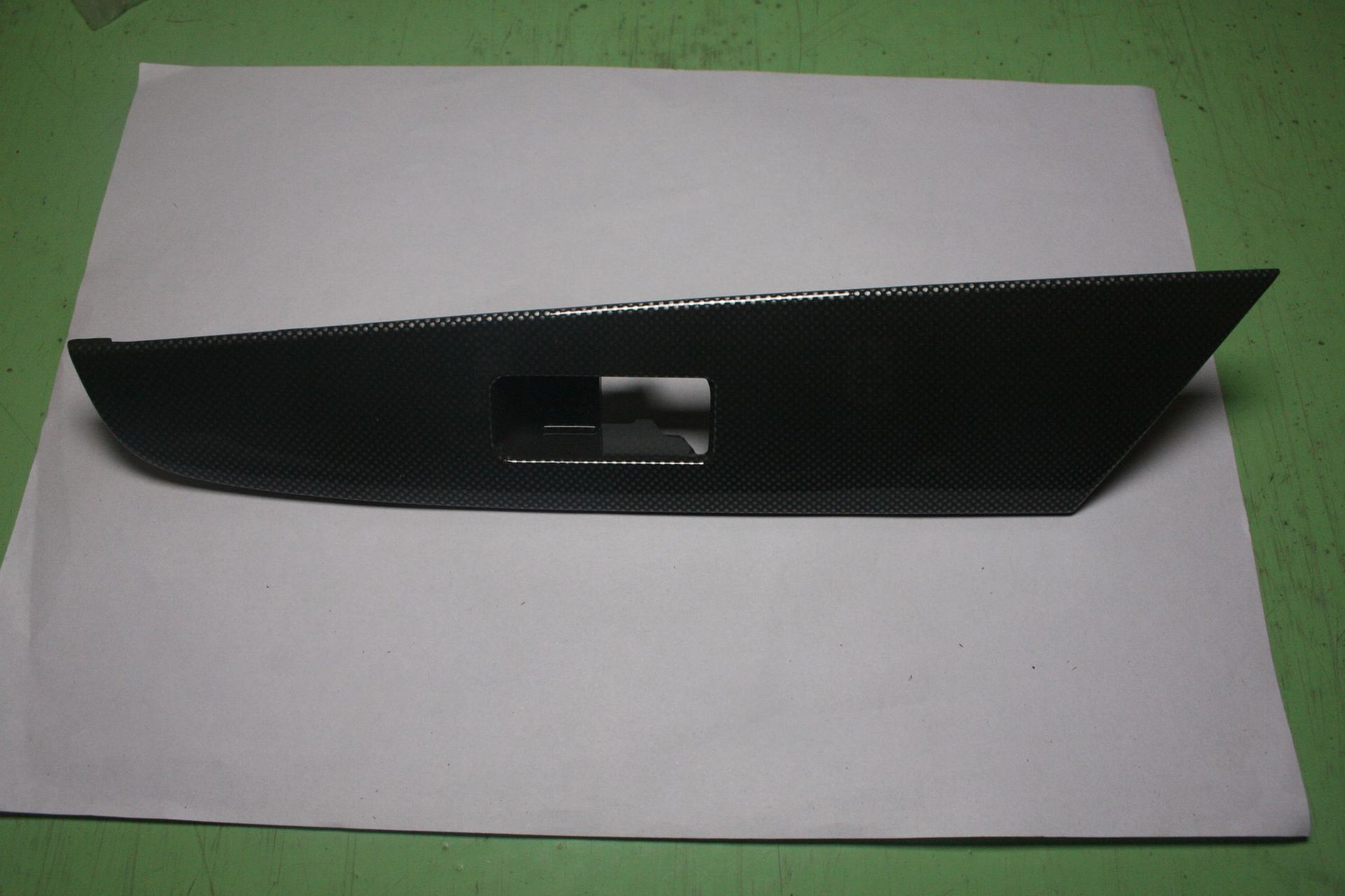 BS1B-68-5L1 BS1B-68-5L6 适用于马自达3 玻璃升降开关饰板