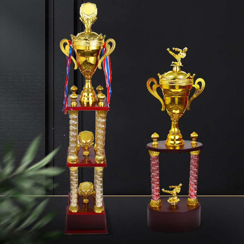 批发金属奖杯多层四柱杯加花牌公仔创意高档大型奖杯比赛企业年会
