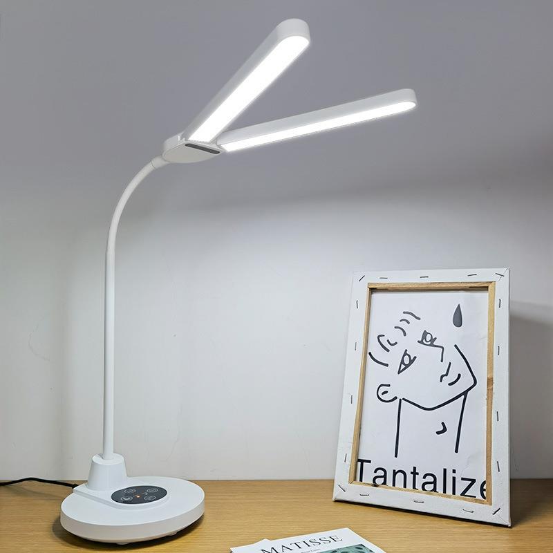 LED国AA级儿童护眼台灯 减蓝光无可视频闪定时关闭