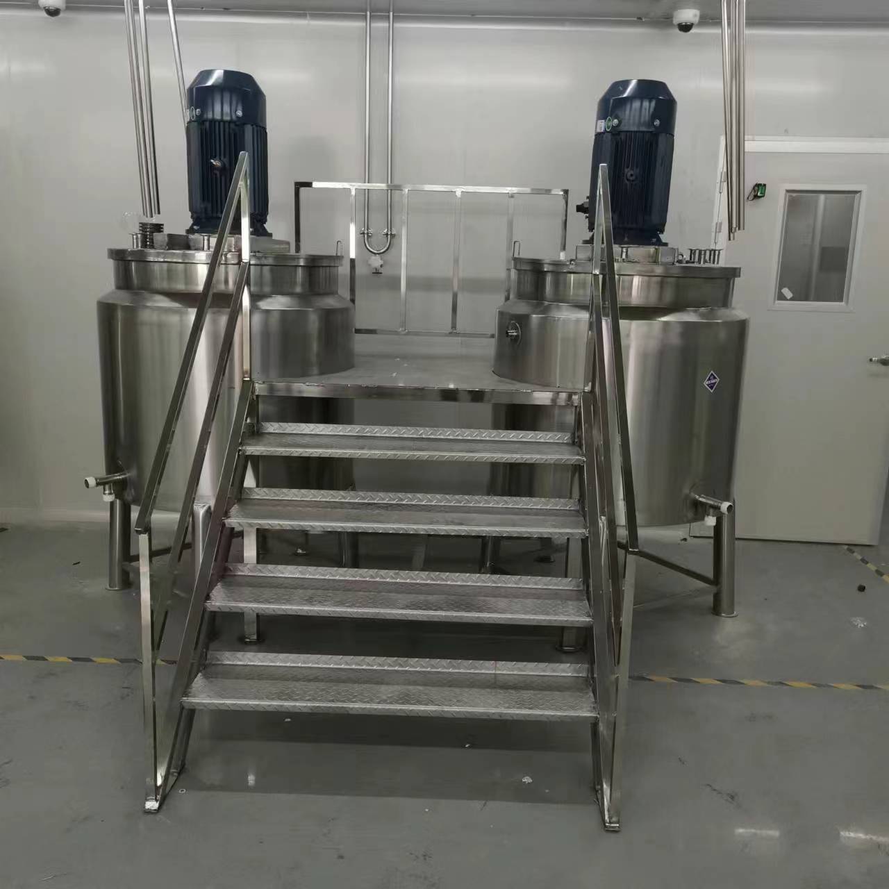 电加热工业化工液体均质搅拌机