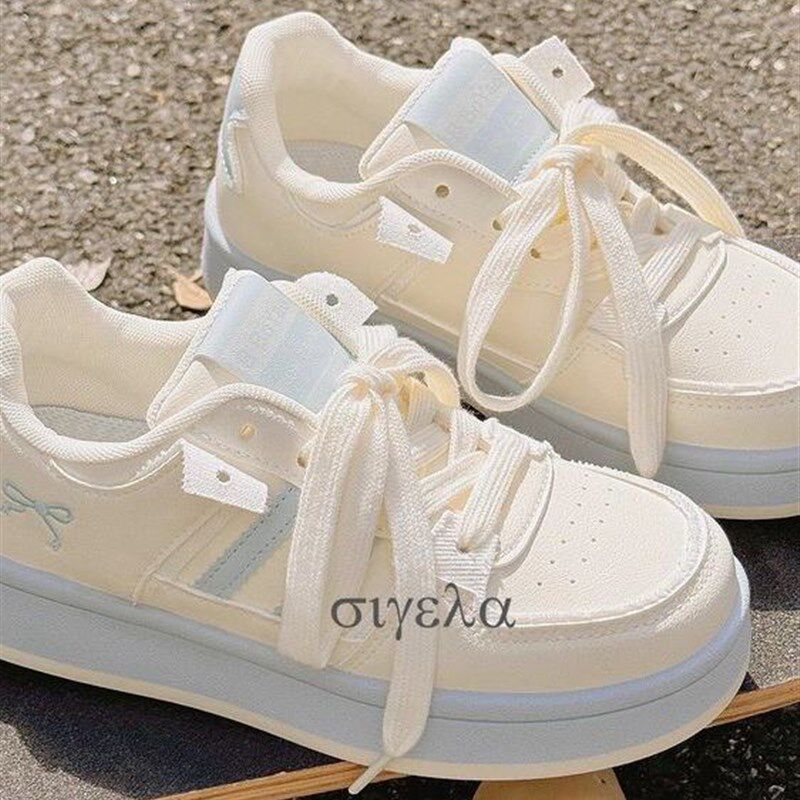 新品小白鞋女款2026新款夏w季透气薄款软底不累脚帆布鞋休闲运动