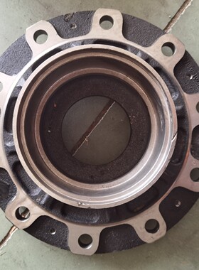 31XZ01-03015 前轮毂轮心车桥配件 1301-06623 宇通客车