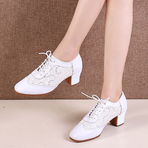 速发白中拉丁谊师鞋成人色跟交教广场舞鞋形体训软底室外