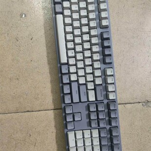 【芯企】ikbc w210 机械键盘 成色如图  正常使用  看上的/议价