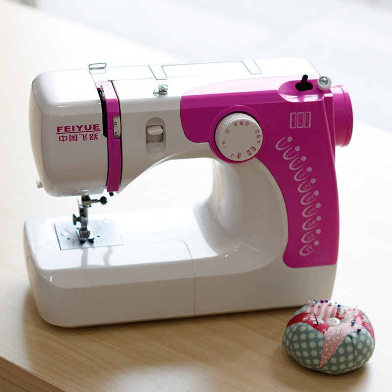 新款! 飞跃feiyue缝纫机FY180家用电动多功能衣车吃厚锁边扣眼