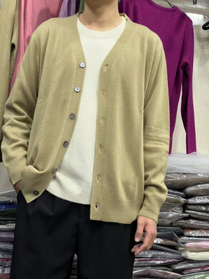 尼泊尔克什米尔纯山羊绒开衫V领男款适合春秋冬