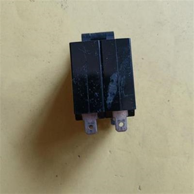 热销 2P2l0A设备用交流低压断路器空气开关SCP32PAWHM20AS议