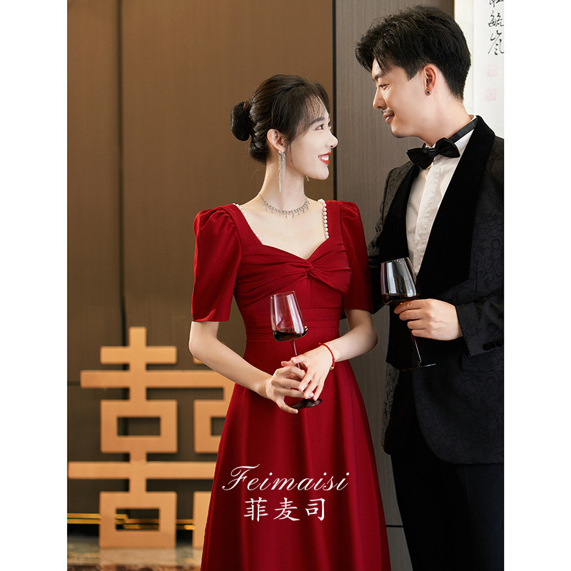 速发敬服酒新娘酒可色日常红穿订婚礼服缎面抹胸蝴蝶结夏出阁宴连