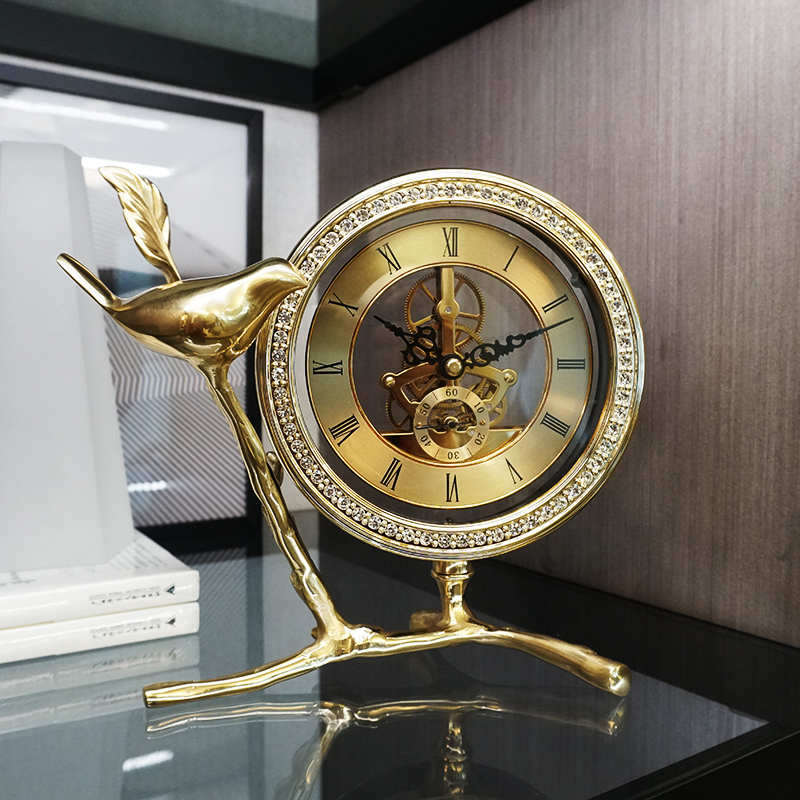 速发欧式轻奢时钟表摆件个性创意家柜时尚台钟办钟酒用座公室软装