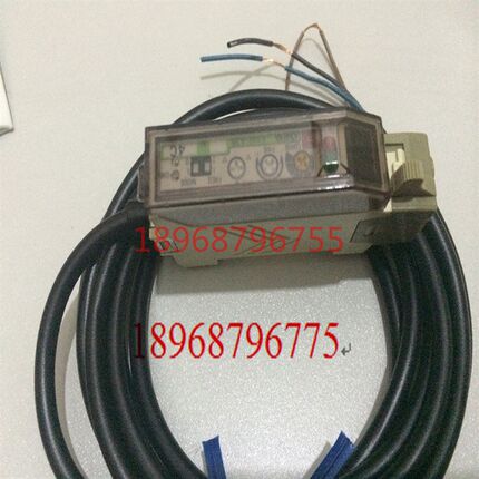 极速日本神视光电感测器光纤放大器FX4E-AA3R  A3G A3R-0FD FX4E-