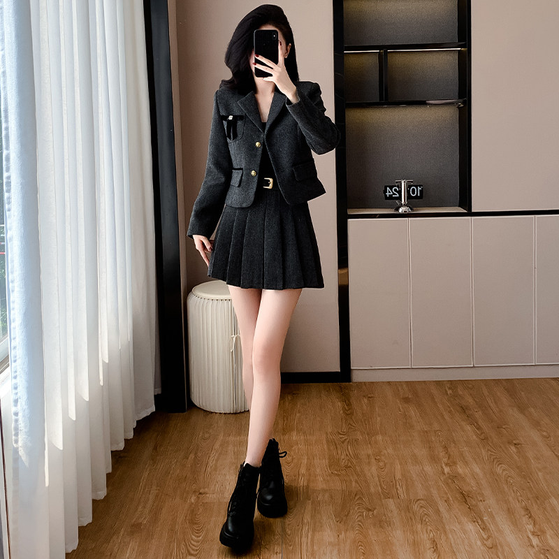 实拍新款韩系学院风小香风毛呢套装西装短外套小个子百褶裙两件套