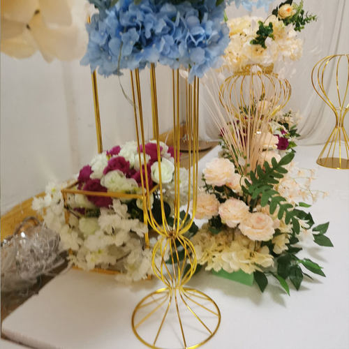 极速婚庆道具电镀铁艺金色镂空主桌插花器路引 婚礼U现场t台布置