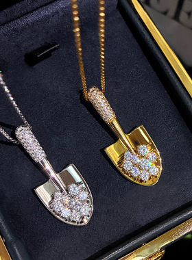 日进斗金铲子吊坠项链女小众轻奢感毛衣链秋冬颈链金铲铲饰品