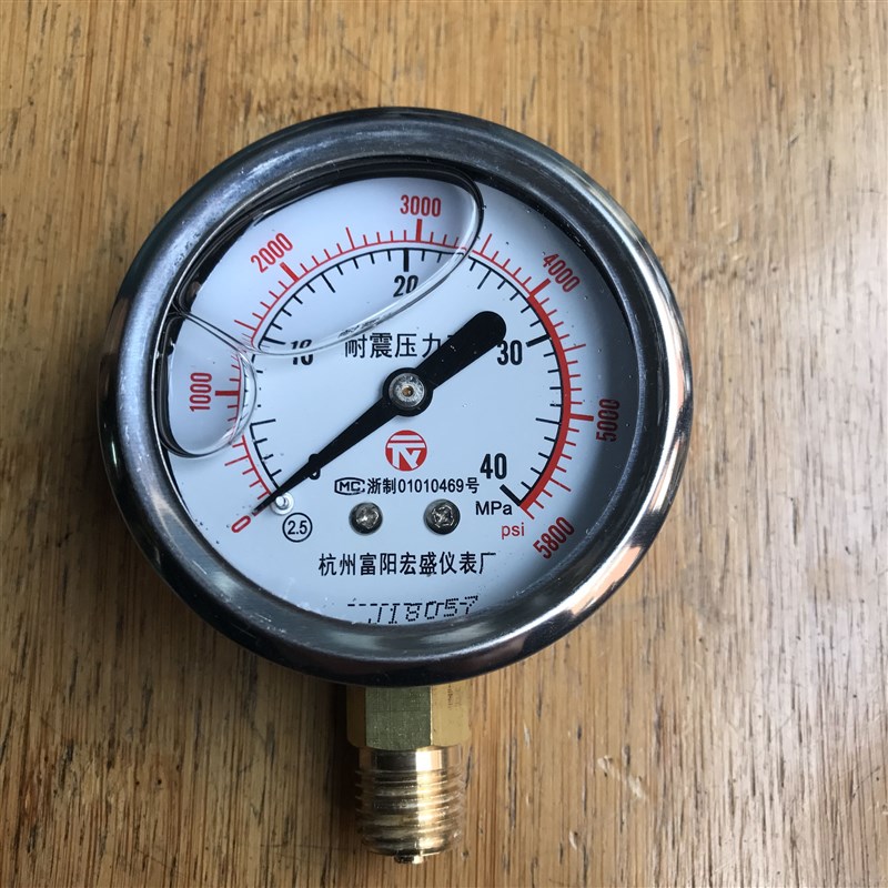 极速耐震压力表 40MPA 5800psi 68mm 螺纹M1Z4*1.5