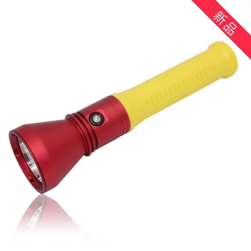 新品 水下照明灯 XHP70潜水手电筒18650 26650电池充电潜水灯手电