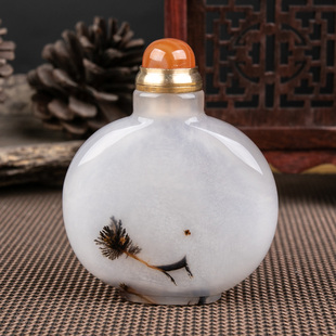 极速玛瑙鼻烟壶天然 纯手工雕刻玉石鼻E烟壶 容量 6-8 克 特色手