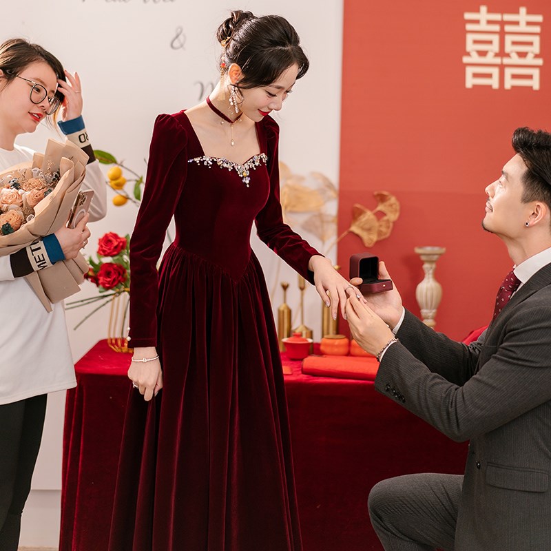 大码显瘦敬酒服秋季丝绒长袖法式复古订婚回门便装新娘Z结婚礼服