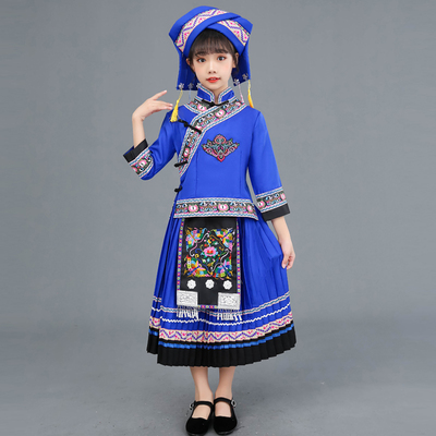 现货速发新款男儿童纳西族表演服幼儿56个合唱演出舞蹈服装少数民