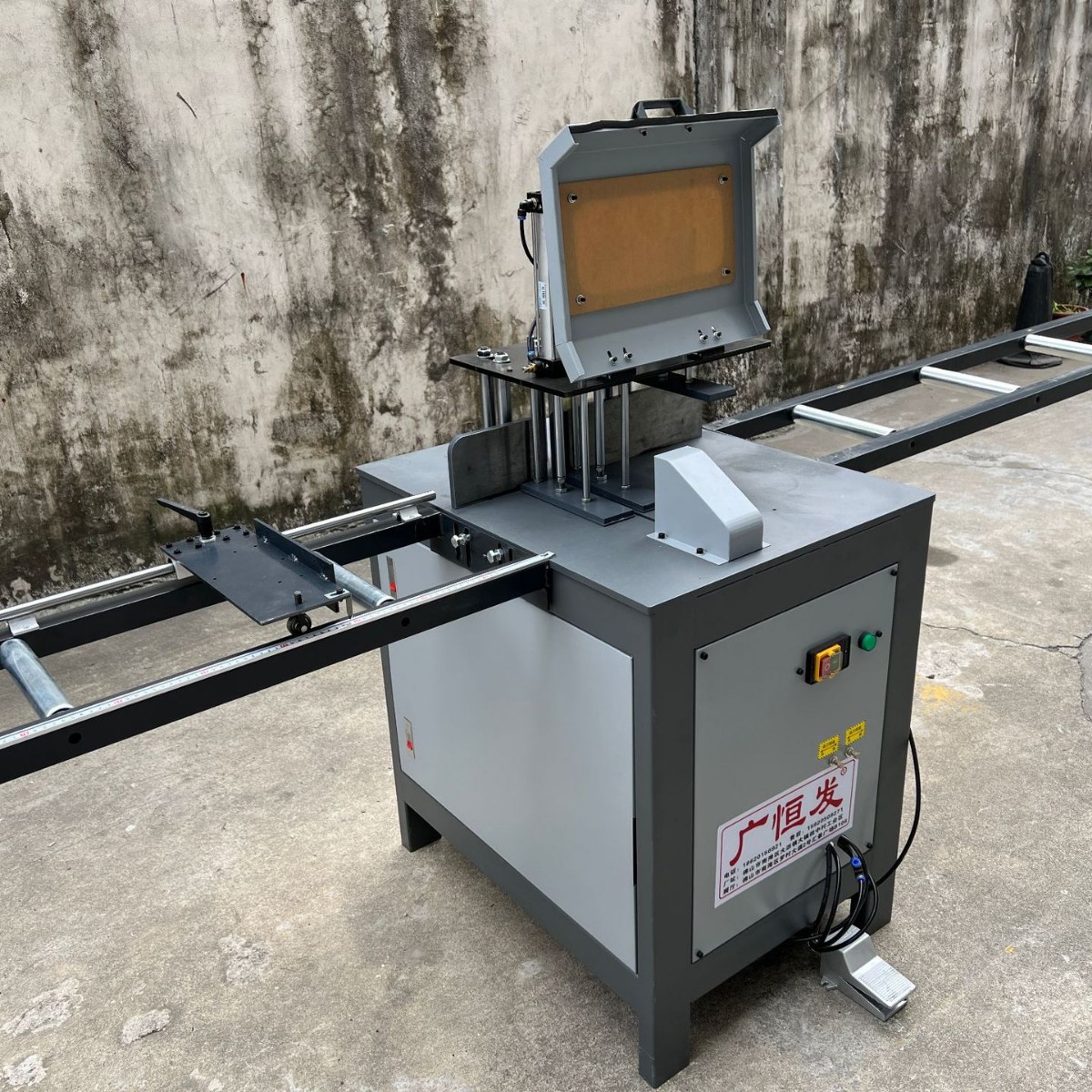 405-455断料锯90度铝型材切割