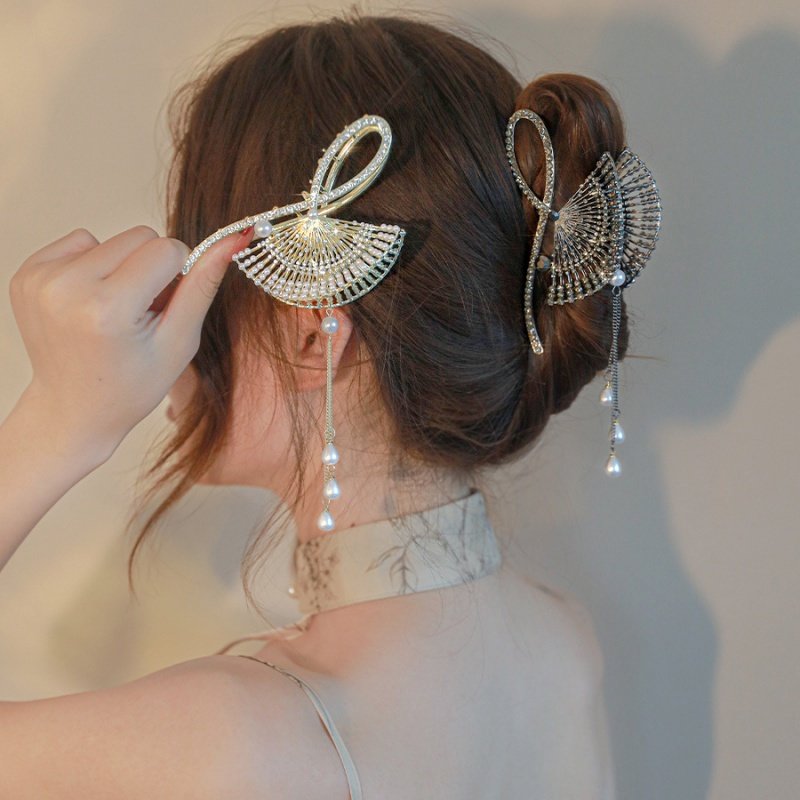 极速发夹八字浏海超仙扇形流苏抓夹夹女后脑勺M满钻发夹高端2023