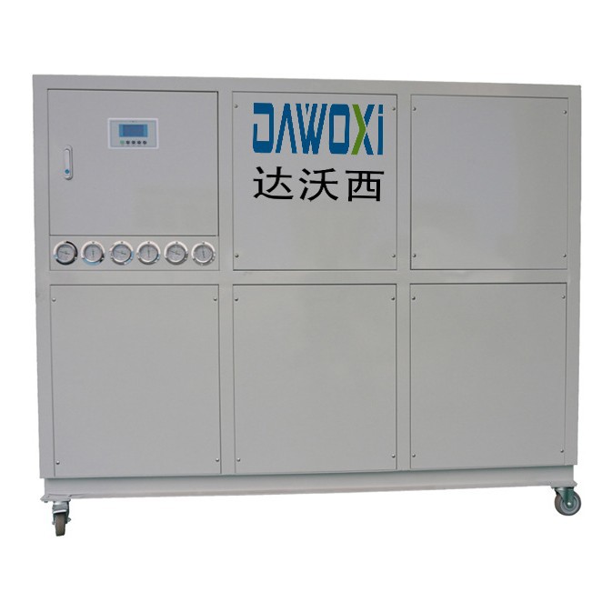 达沃西水冷式冷水机水冷式散热循环水机能效较高低噪音等场所